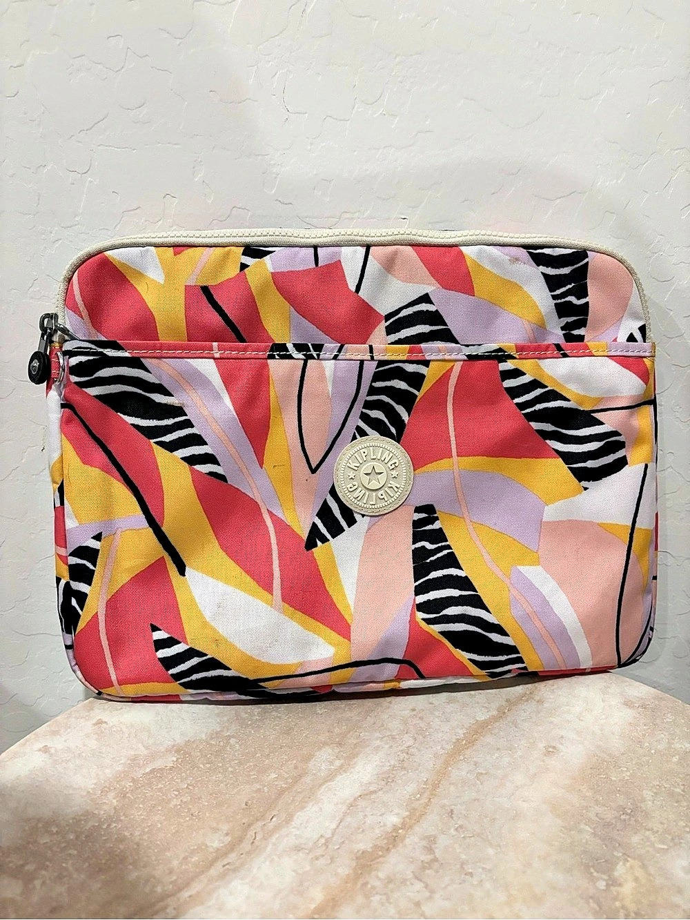 Kipling Abstract Floral/Leaves Laptop Sleeve Case